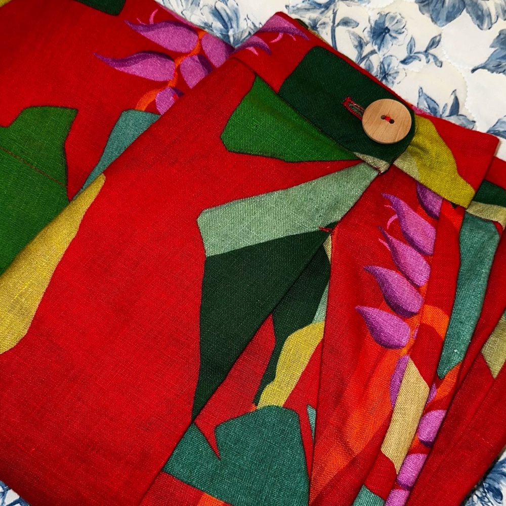 FARM Rio Heliconia Red Wide-Leg Tropical Print Pants - Picture 4 of 16